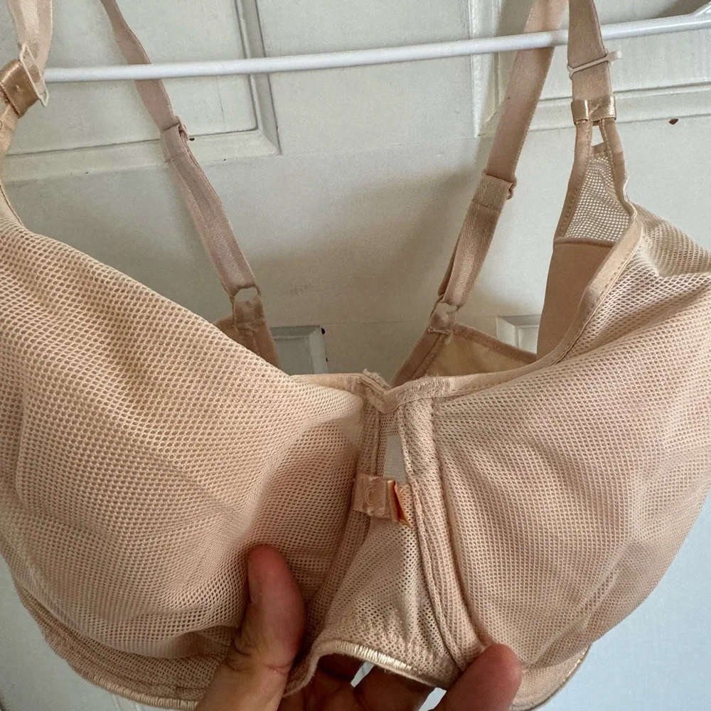 Chantelle nude underwire mesh bra C12960‎ - Picture 2 of 6